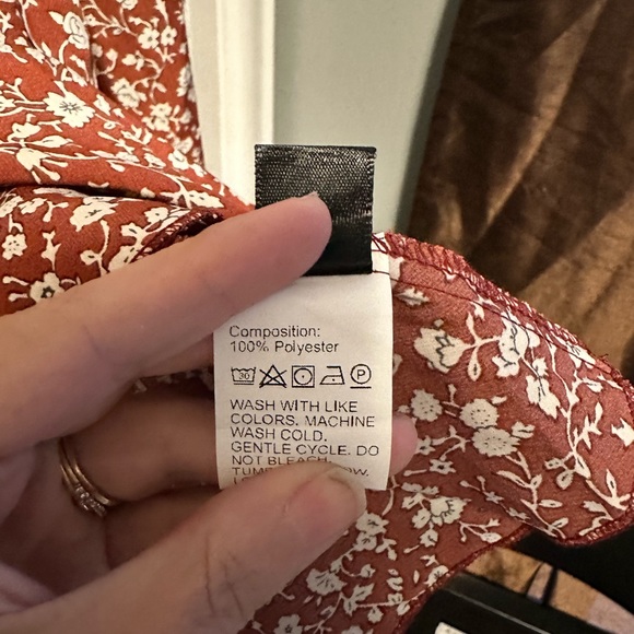 Brown floral tie up shrug style with long bell sleeves - Picture 6 of 8